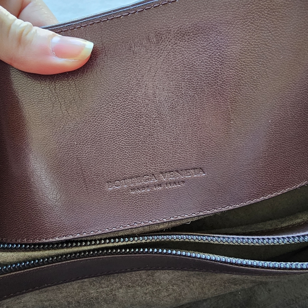 Sold - Bottega Veneta Tote - Picture 4 of 14